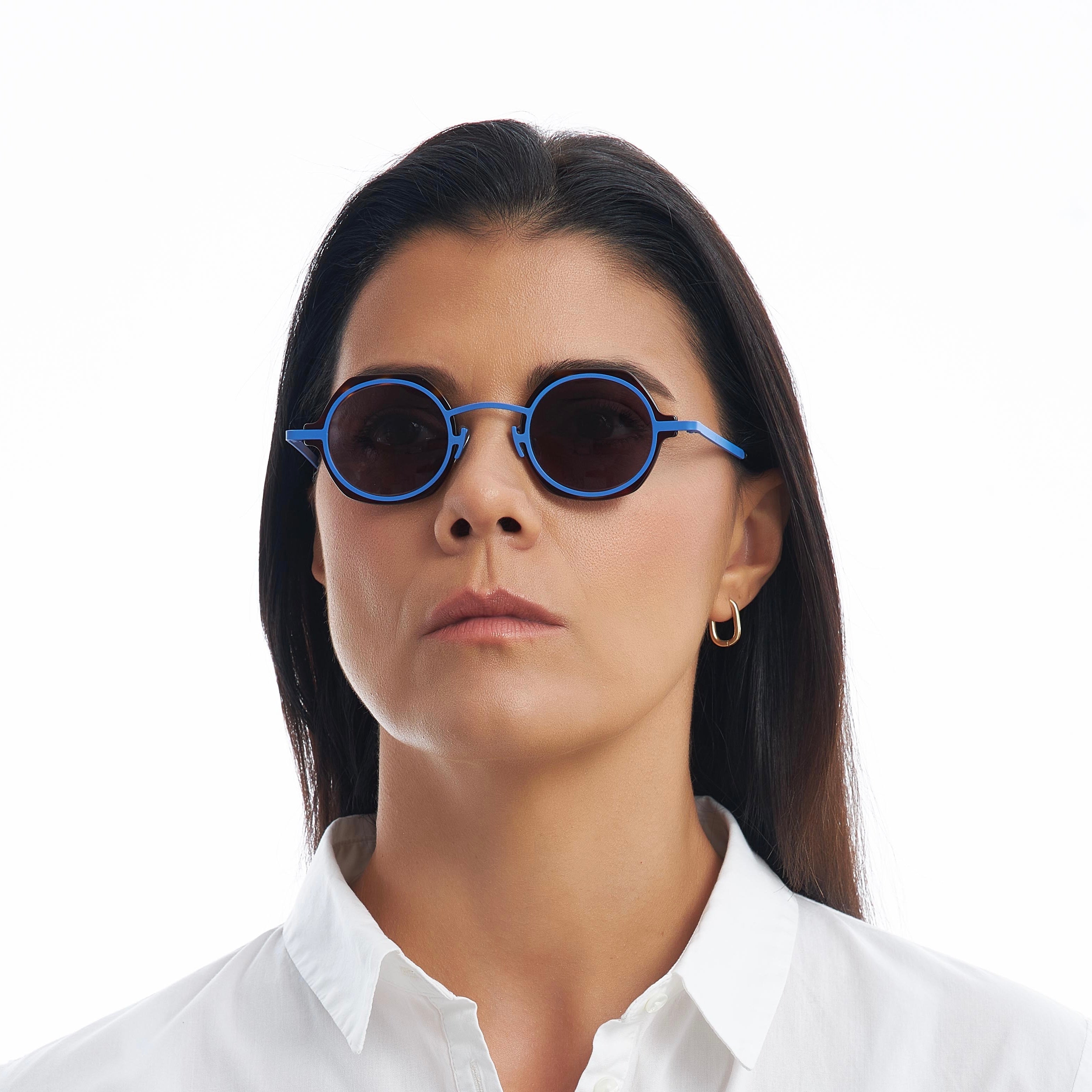 BOLD BLUE STRIPE TORTISE BLACK SUNGLASSES
